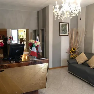 ** Hotel Lucciola Italia